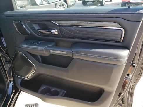 Used 2025 RAM 1500 Limited AWD/4WD image 21