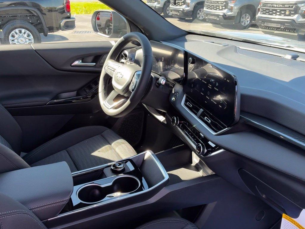 New 2027 Chevrolet Equinox LT AWD/4WD image 23