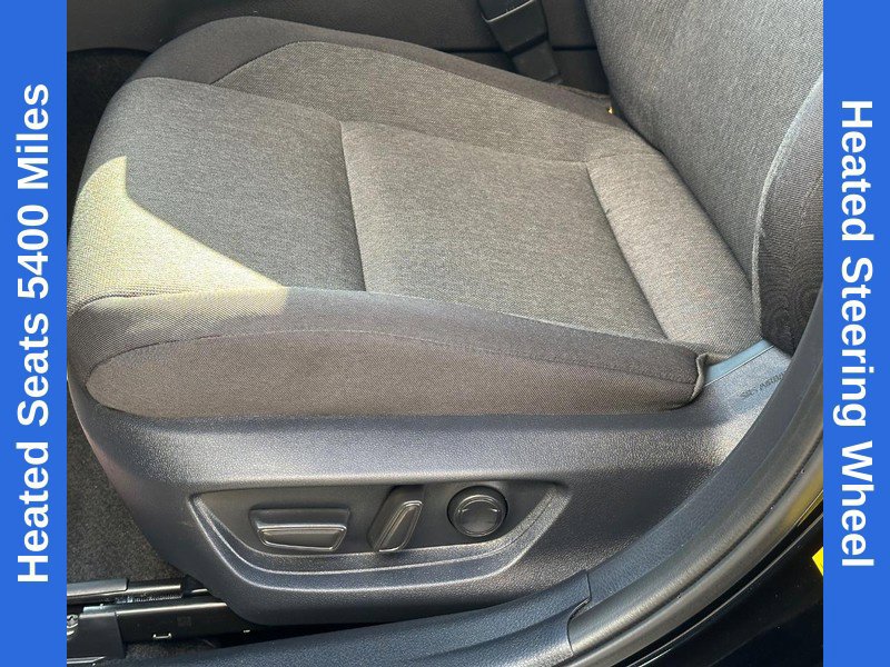 Used 2025 Toyota Camry LE w/ Convenience Package FWD image 28