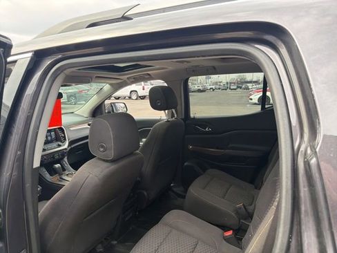 Used 2017 GMC Acadia SLE w/ Driver Alert Package I AWD/4WD image 17