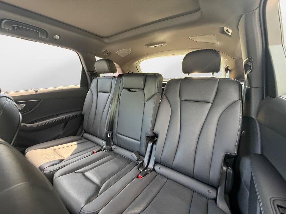 New 2026 Audi Q7 3.0T Premium Plus AWD/4WD image 12