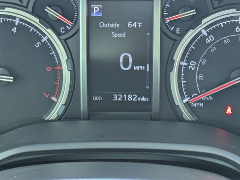 Used 2023 Toyota 4Runner Limited AWD/4WD image 25