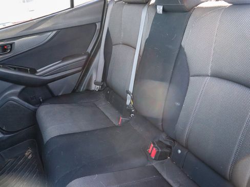 Used 2022 Subaru Crosstrek 2.0i AWD/4WD image 18