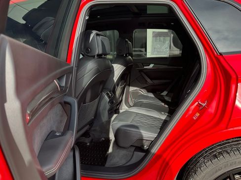 Used 2024 Audi SQ5 Prestige image 20