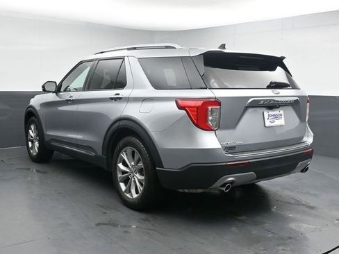 Used 2023 Ford Explorer Limited w/ Equipment Group 301A RWD image 7
