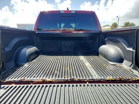 Used 2023 RAM 1500 Laramie AWD/4WD image 7
