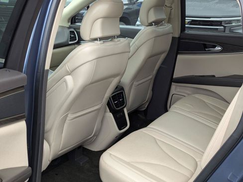 Used 2018 Lincoln MKX Reserve w/ Lincoln MKX Climate Package AWD/4WD image 15