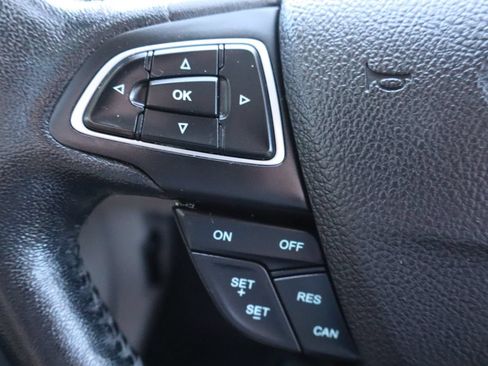 Used 2015 Ford Focus SE w/ SE Sport Package FWD image 29