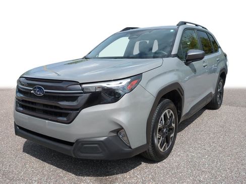 Used 2025 Subaru Forester Premium w/ Convenience Package #1 AWD/4WD image 1