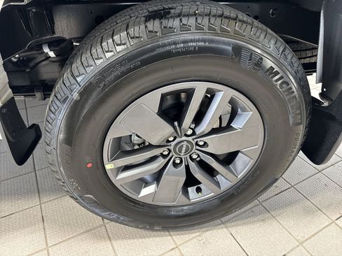 New 2026 Nissan Frontier SV w/ Tow Package image 11