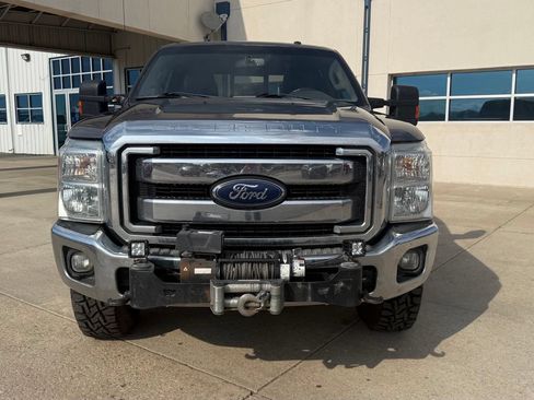 Used 2012 Ford F250 Lariat w/ Lariat Interior Pkg AWD/4WD image 2