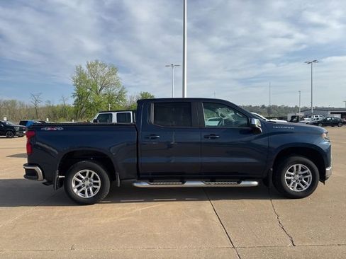 Used 2020 Chevrolet Silverado 1500 LT w/ LT Value Package image 2