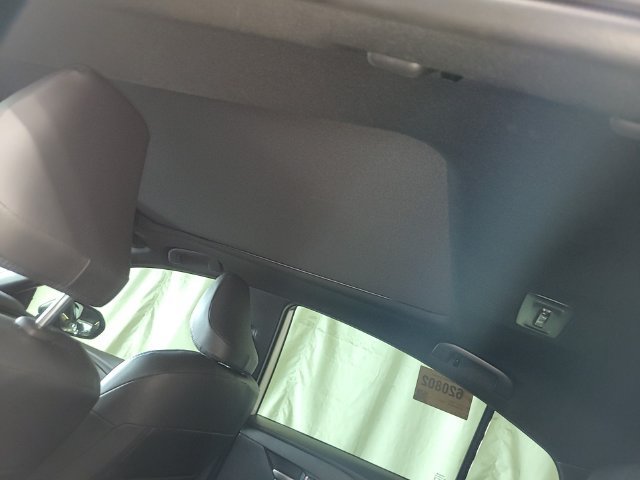 Used 2025 Toyota Camry XSE FWD image 10