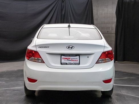 Used 2014 Hyundai Accent GLS image 11