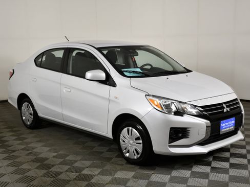Used 2024 Mitsubishi Mirage G4 ES image 4