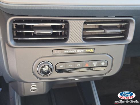 New 2026 Ford Maverick XL AWD/4WD image 13
