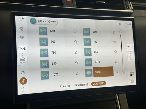 Used 2026 Land Rover Range Rover Velar S image 23