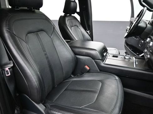 Used 2020 Ford Expedition Limited image 20