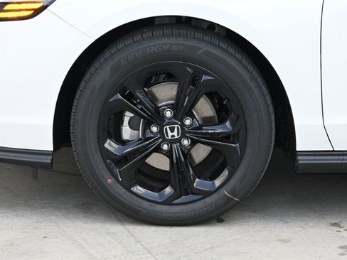 New 2025 Honda Accord SE image 33