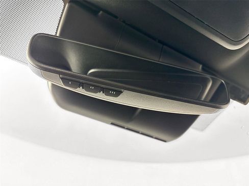 Certified 2025 Toyota Tacoma SR5 image 22