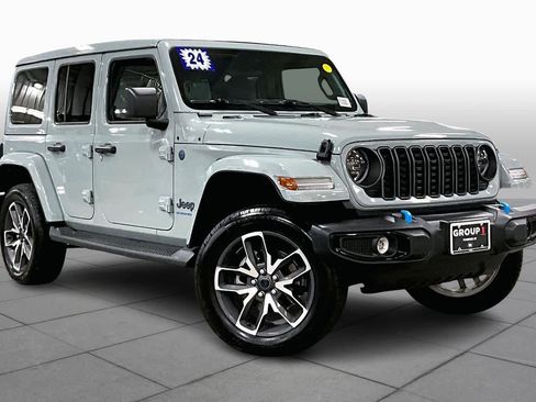 Used 2024 Jeep Wrangler Sport S w/ Convenience Group image 2