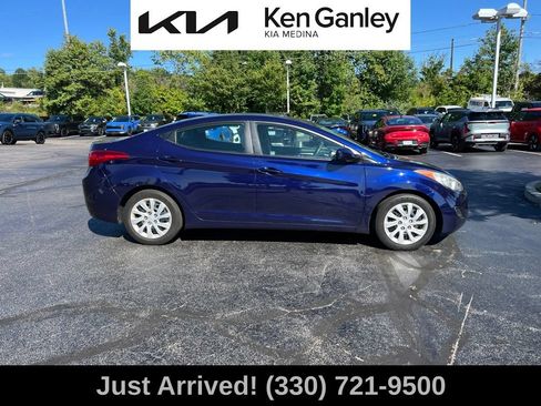 Used 2012 Hyundai Elantra GLS FWD image 4