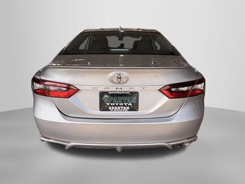 Used 2024 Toyota Camry SE FWD image 2
