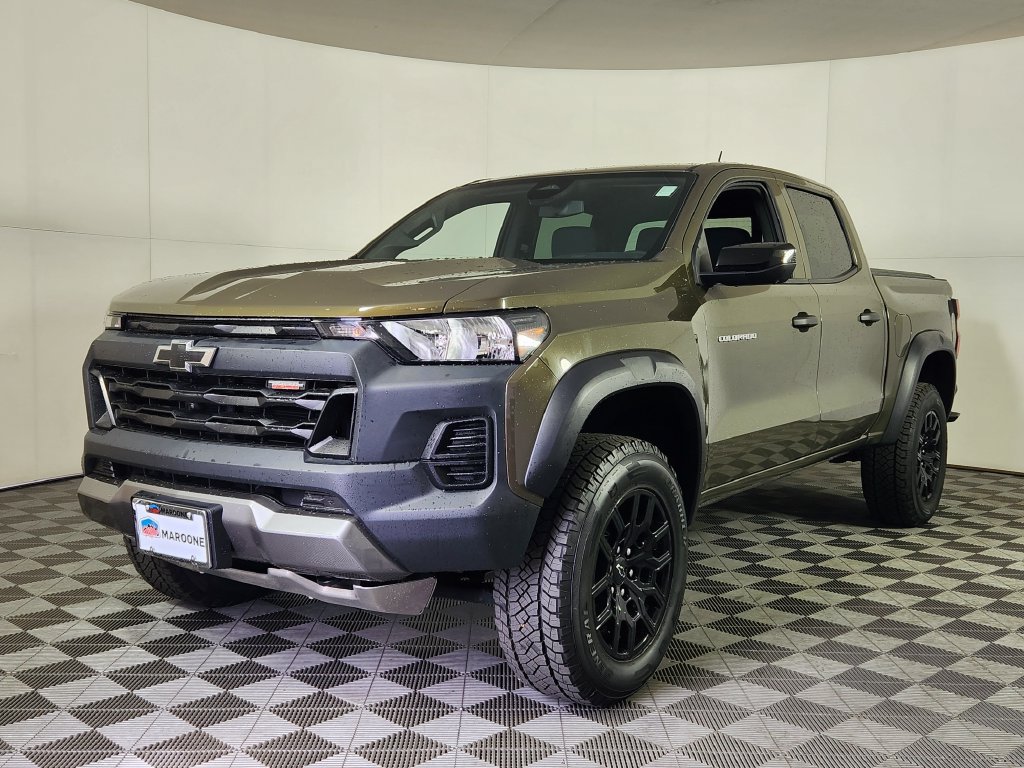 Used 2023 Chevrolet Colorado Trail Boss w/ LPO, Skid Plate Package AWD/4WD image 3