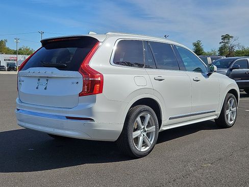 Certified 2024 Volvo XC90 B5 Core w/ Protection Package Premier image 6