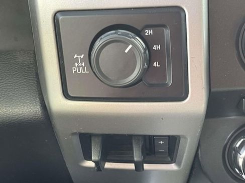 Used 2017 Ford F250 Lariat w/ Lariat Value Package image 25