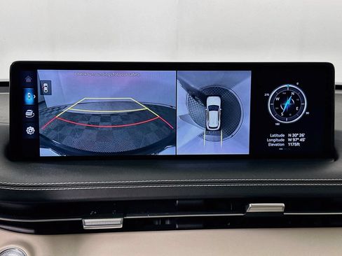 Used 2022 Genesis GV70 3.5T Sport w/ Sport Advanced Package AWD/4WD image 14