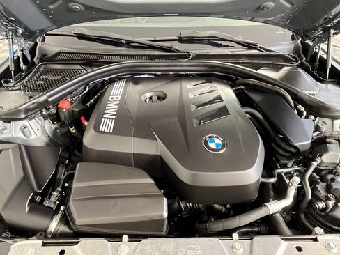 Certified 2025 BMW 330i xDrive Sedan w/ Convenience Package image 17