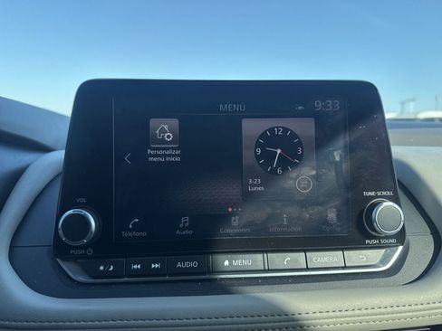 Used 2024 Nissan Rogue SV image 40