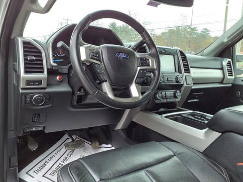 Certified 2020 Ford F350 Lariat w/ Lariat Value Package image 17