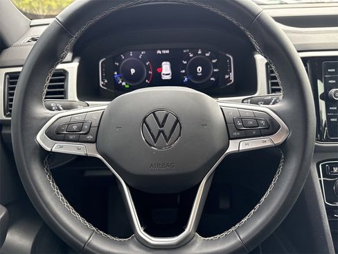 Used 2023 Volkswagen Atlas Cross Sport SE image 17