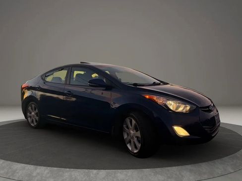 Used 2013 Hyundai Elantra Limited w/ Technology Pkg image 11