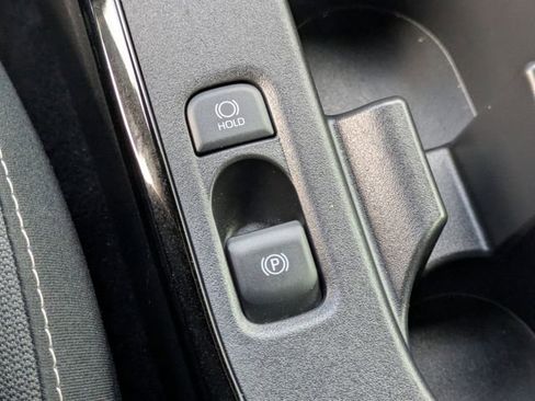 Used 2025 Toyota Corolla SE w/ SE Package image 15