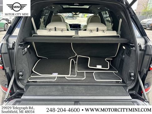 Used 2025 BMW X7 M60i AWD/4WD image 13
