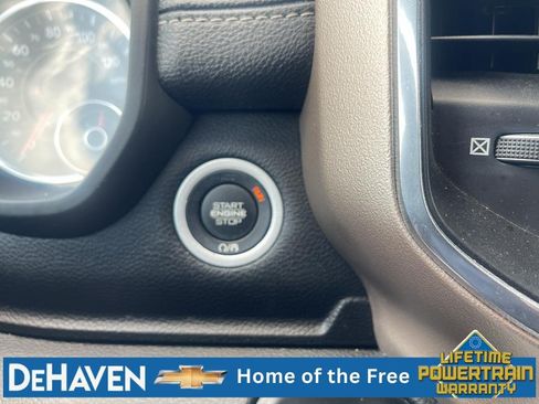 Used 2022 RAM 1500 Laramie AWD/4WD image 18
