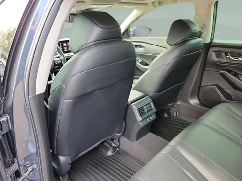 Used 2023 Honda Accord Touring image 8
