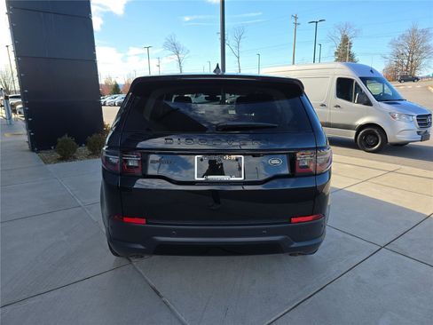 Used 2023 Land Rover Discovery Sport S image 5
