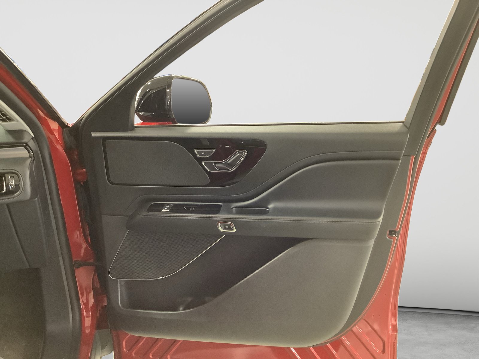 Certified 2025 Lincoln Aviator 2WD image 19