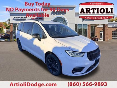 New 2026 Chrysler Pacifica Select FWD image 1