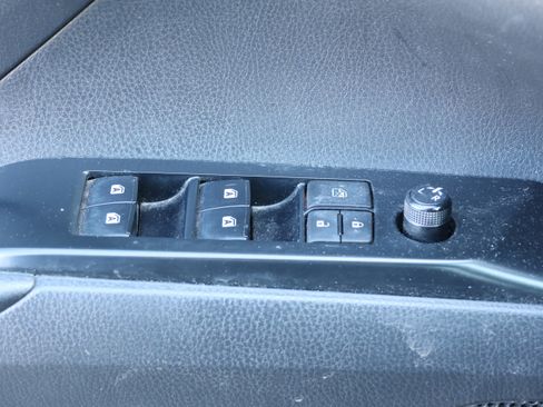 Used 2019 Toyota Camry LE w/ Audio Package image 13