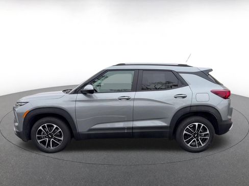 Used 2025 Chevrolet TrailBlazer LT image 9