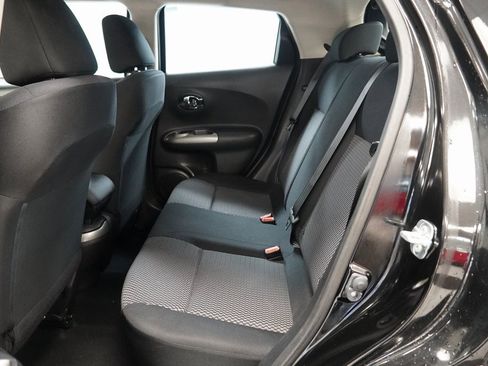 Used 2016 Nissan Juke S image 25