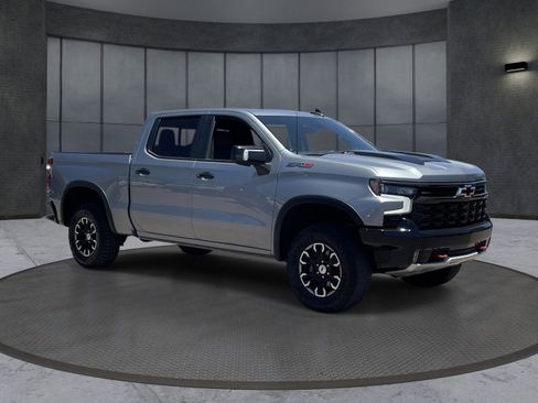 Certified 2023 Chevrolet Silverado 1500 ZR2 w/ Technology Package AWD/4WD image 8