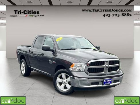 Used 2023 RAM 1500 Classic SLT AWD/4WD image 1