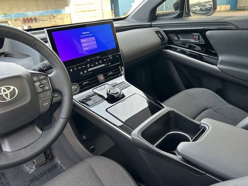 Used 2024 Toyota bZ4X XLE w/ Weather Package image 20