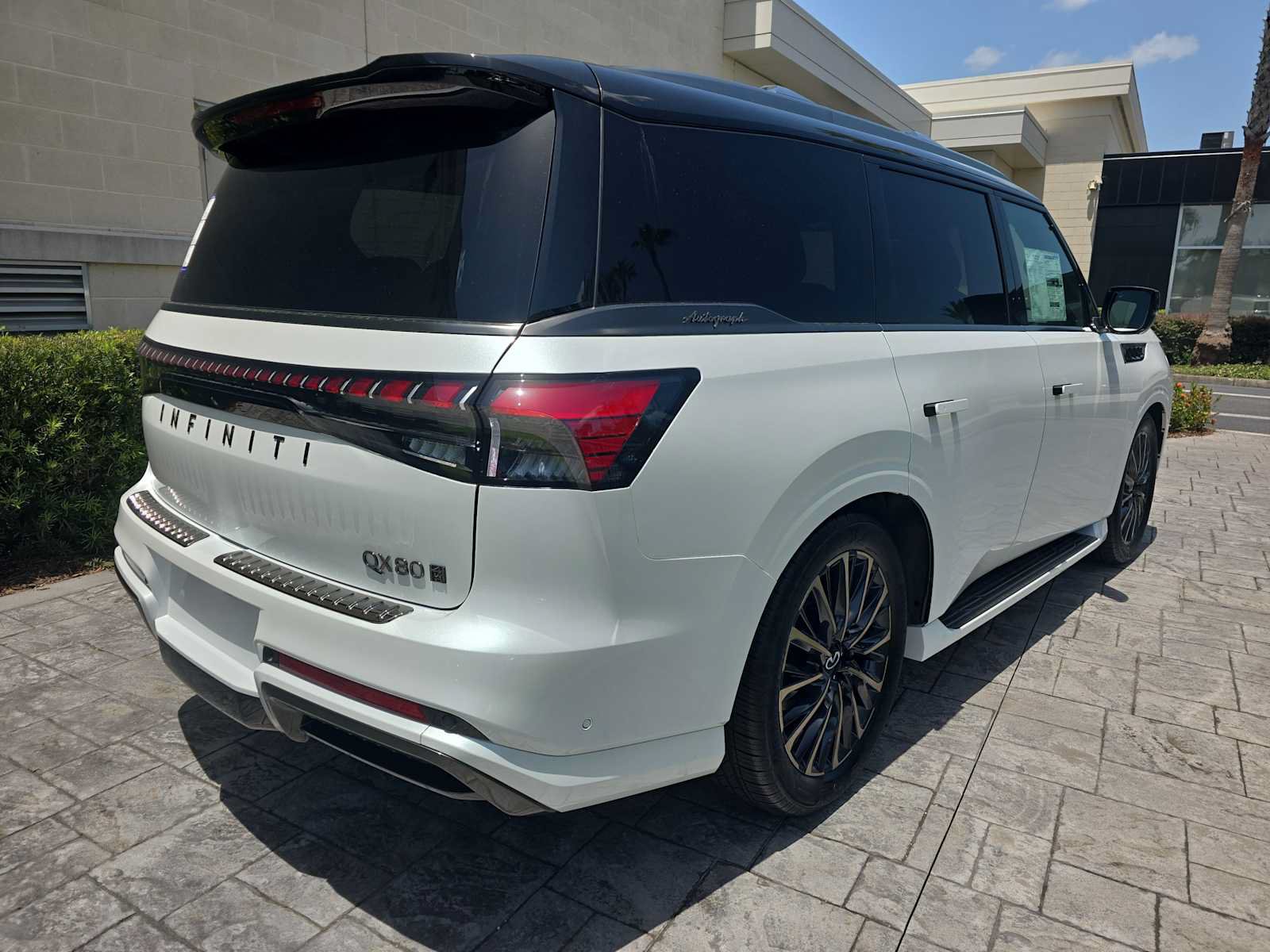 New 2027 INFINITI QX80 Autograph w/ Autograph Exterior Package AWD/4WD image 3